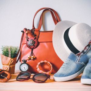 MUJER BOLSOS Y ACCESORIOS 10% SOLO EN WEB